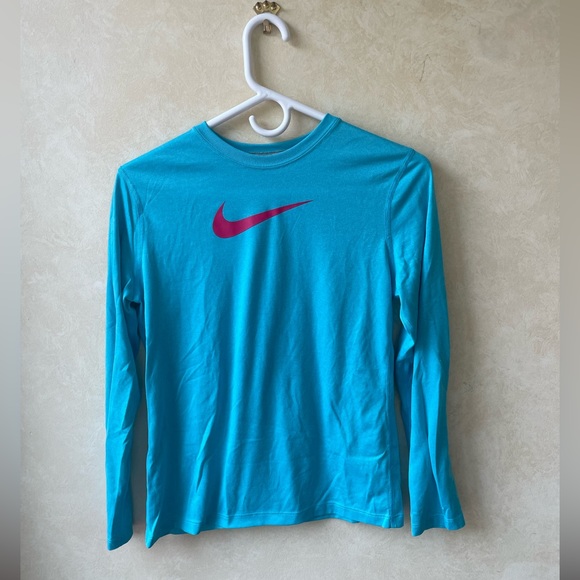Nike Dri-Fit Shirts- Pair of 2 - Picture 4 of 5